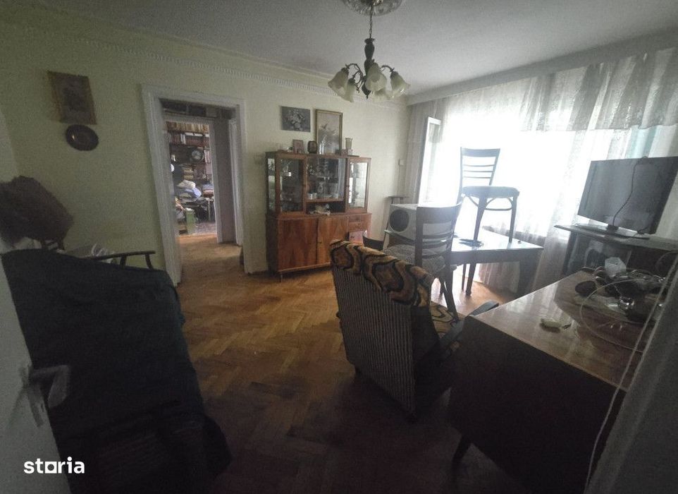 Apartament 2 camere Podu Ros-Asachi,50mp,etaj 1/4,fara risc Cod:163322