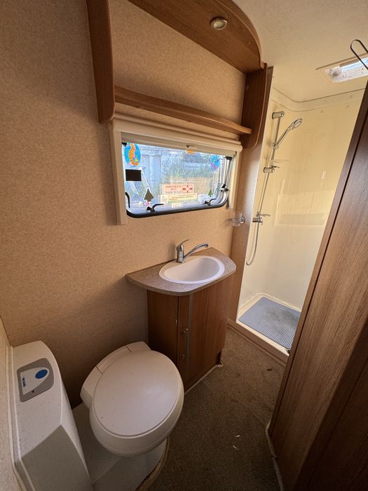 Inchiriere rulota cu 2 zone, AC