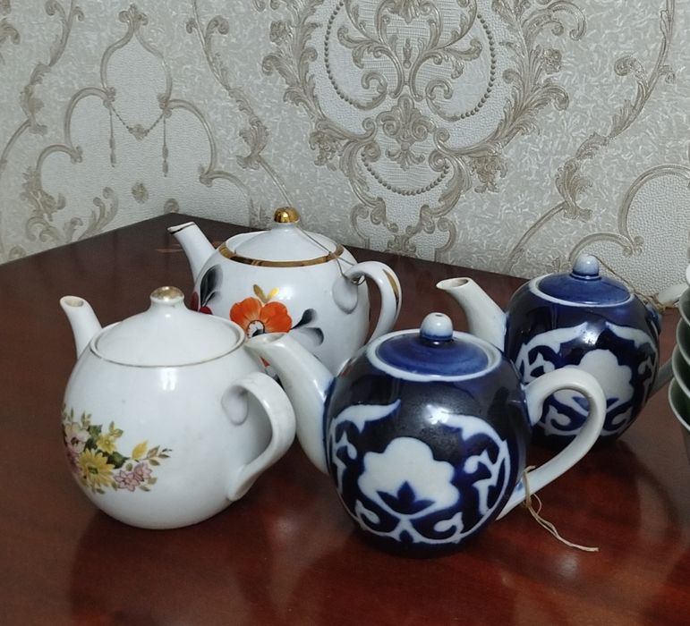 Чойнак ва косалар сотилади