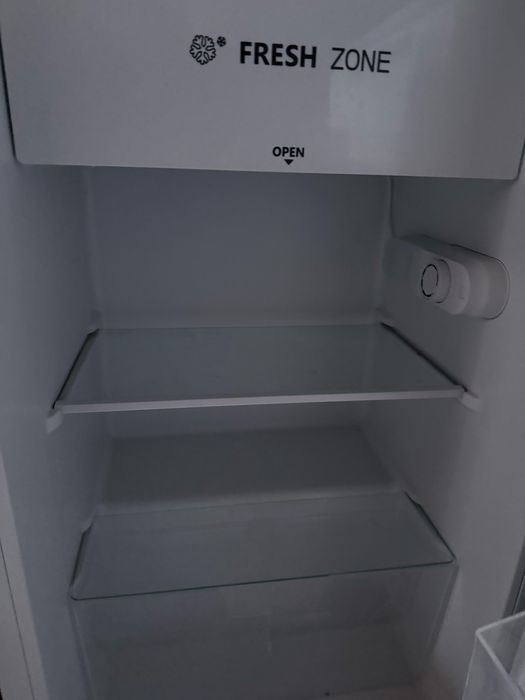 Frigider defect Heinner HF N94F+