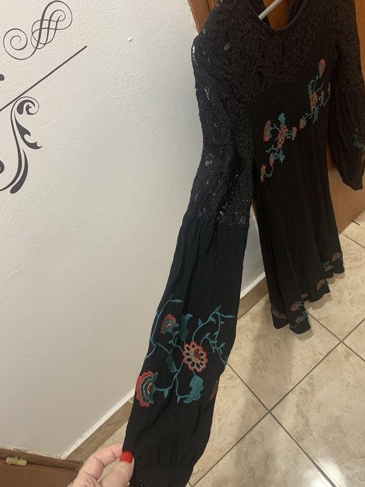 Rochița in cu broderie