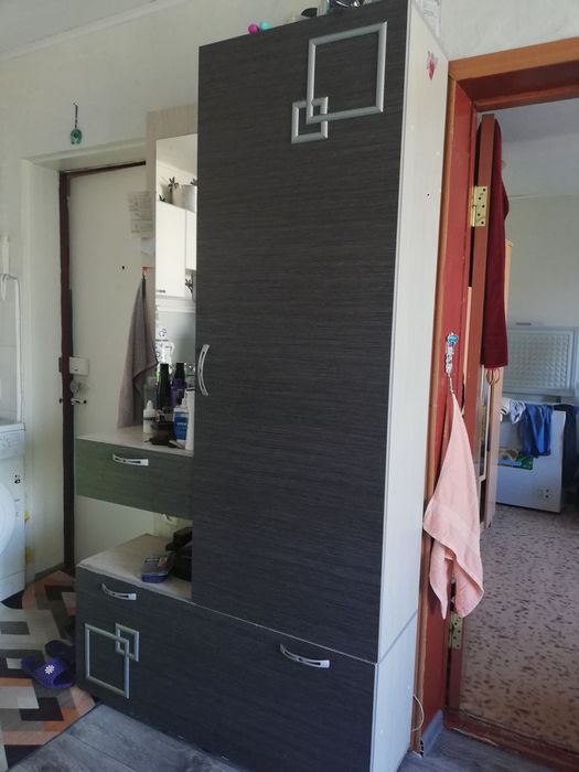 Продам прихожую мебель!