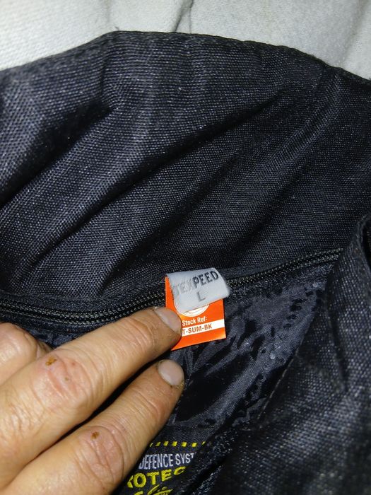 Продам защитный мото костюм