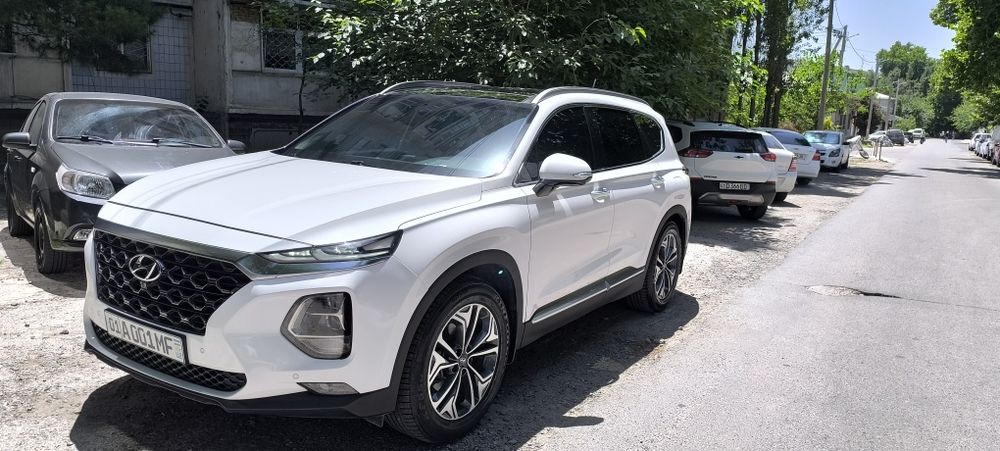 Hundai Santafe 2019 й. 2.5 атмосфера 7 мест