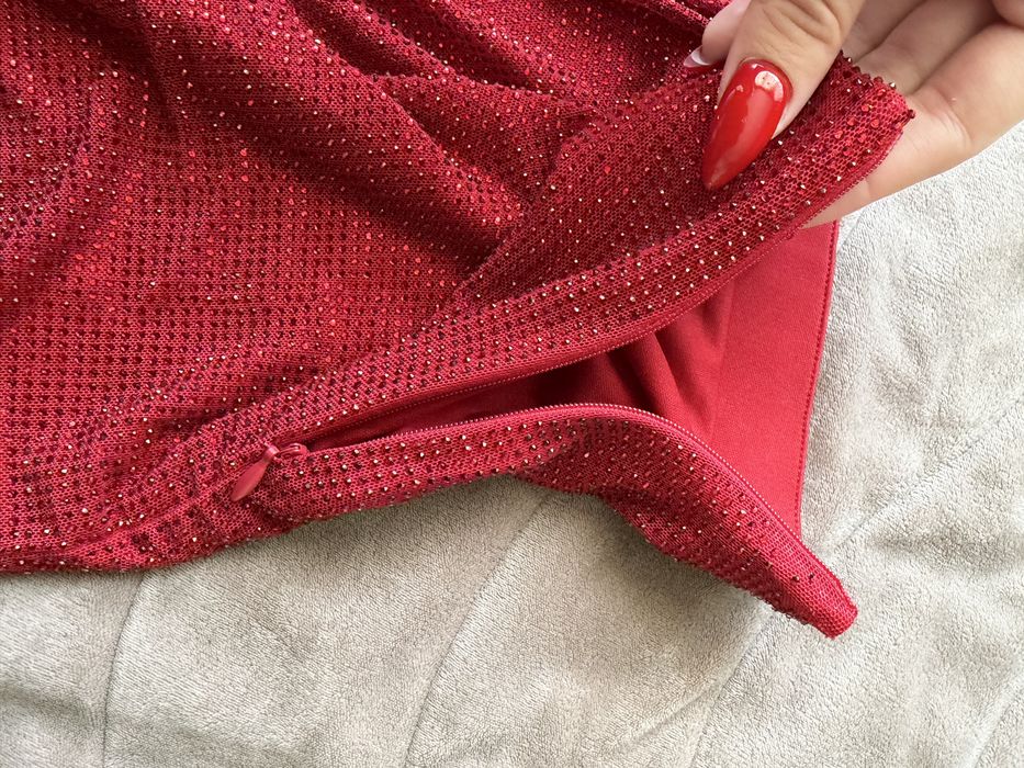 Червена пола Zara