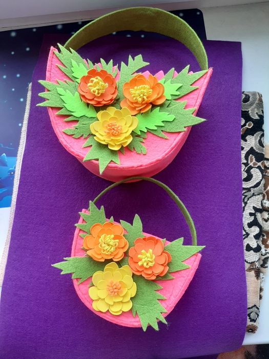 Корзинки из фетра ручной работы.