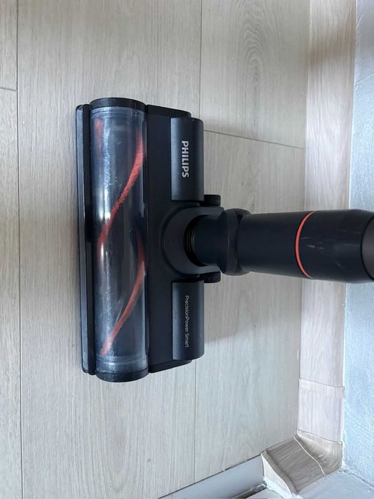 Aspirator vertical PHILIPS Aqua Seria 7000 XC7055/01