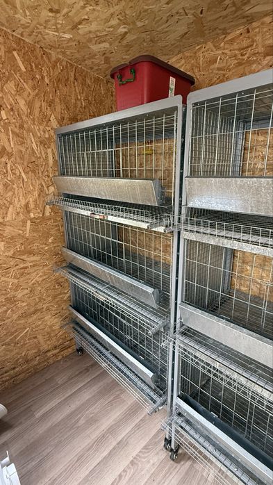 Продам клетки для кур несушек