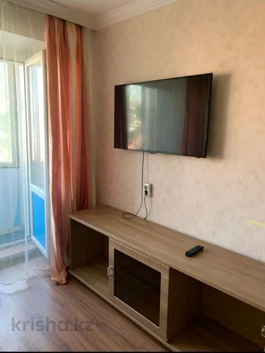 1 комнатная центр Жамакаева 71