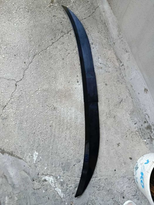 Спойлер за багажник на кола