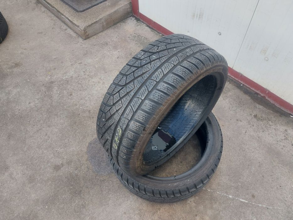125 lei bucata! Doua anvelope M+S/IARNA 205 40 17 Pirelli