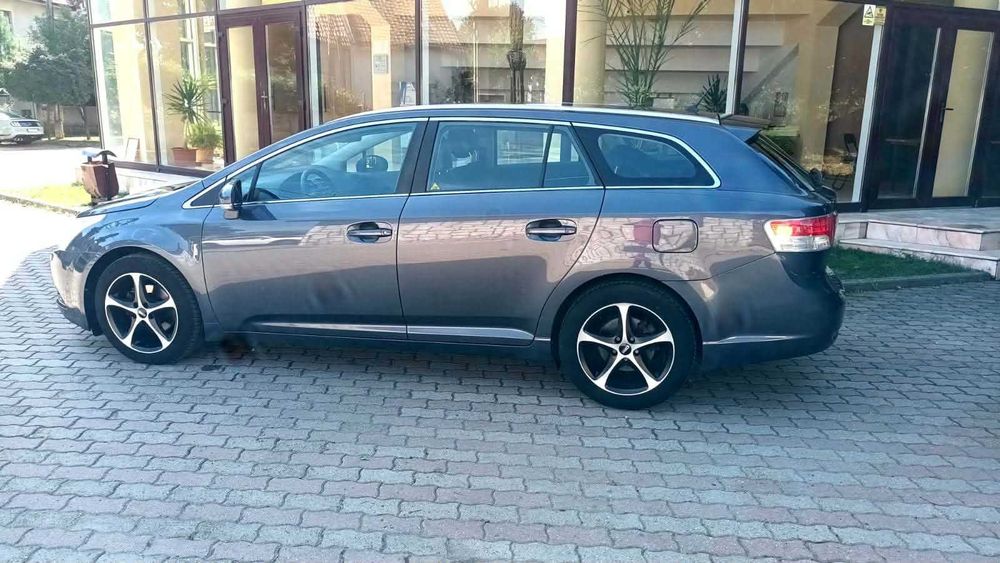 TOYOTA Avensis 2012 — imagine 3
