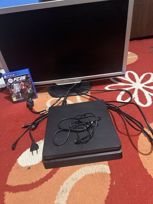Monitor nou cu maneta cu lumini fifa26 si ps4 noi