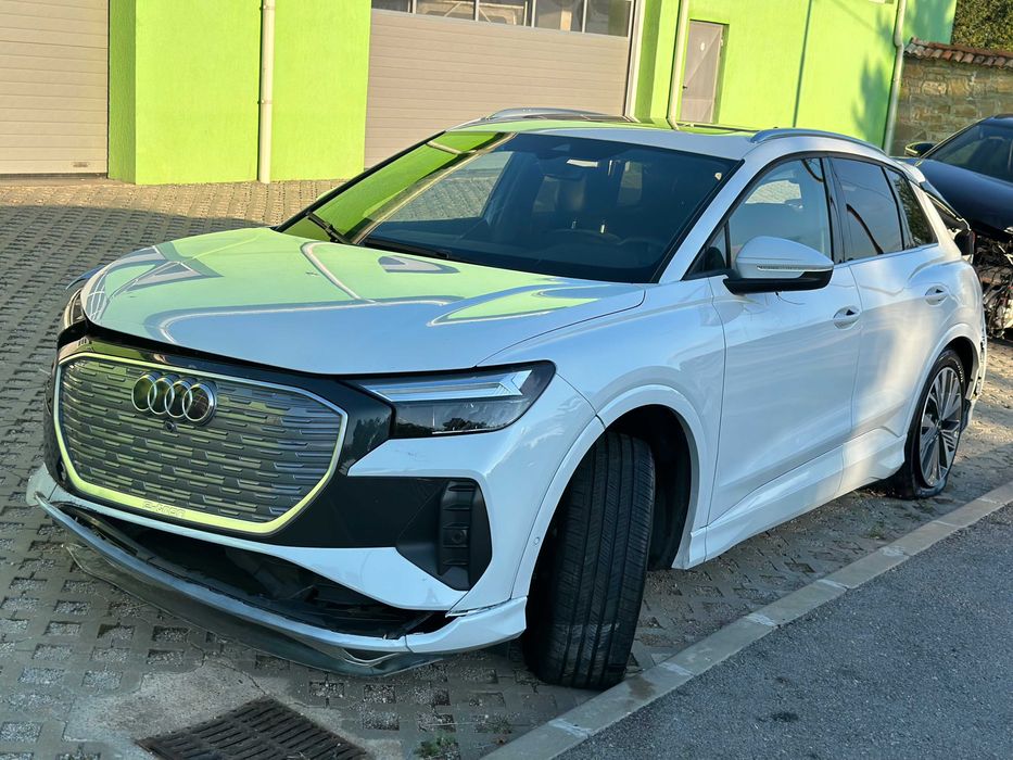 AUDI Q4 E - TRON 40 На Части