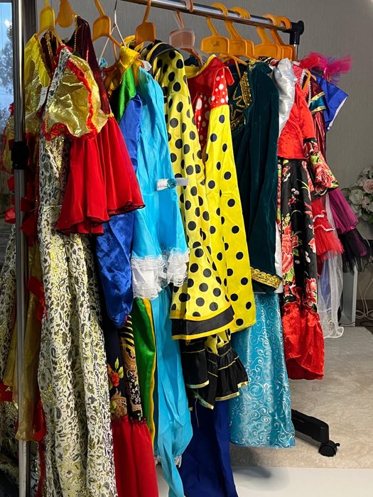 Пролам новогодние костюмы