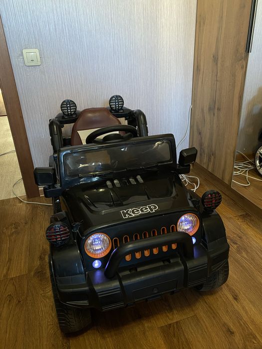 Продам Джип детский