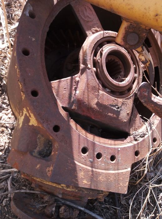 Продам раму к701, пушку, редукторы моста.