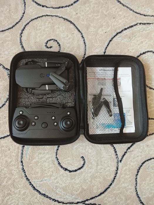 Квадрокоптер E88 Pro