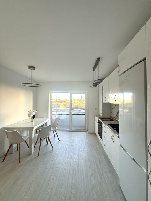 Apartament cu parcare si balcon in Best Residence