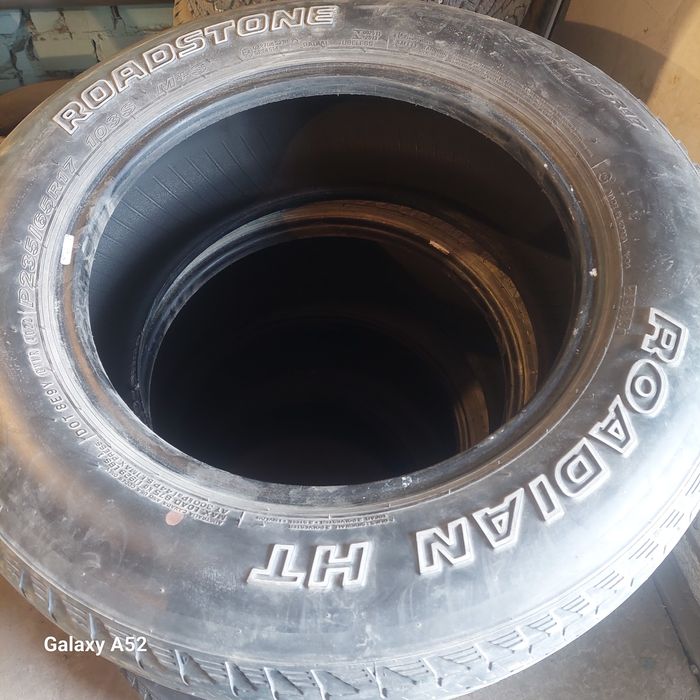 Продам летние шины 235/65 r17