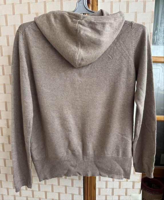 Кофта мягкая  шерстяная, разм. S-M