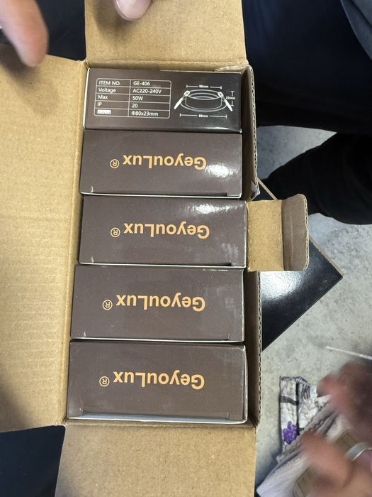 Лунички за таван чисто нови