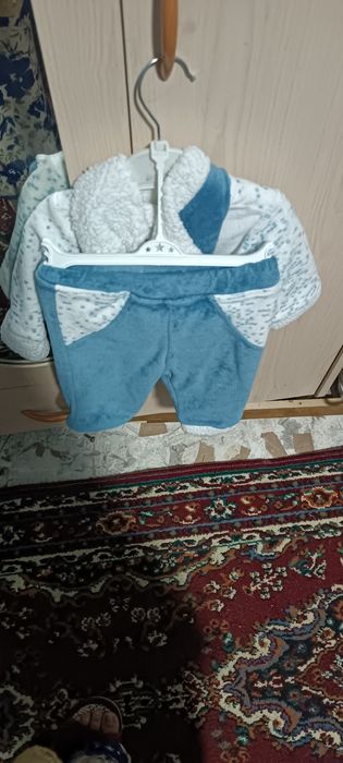 Мальчик 2-3месяца