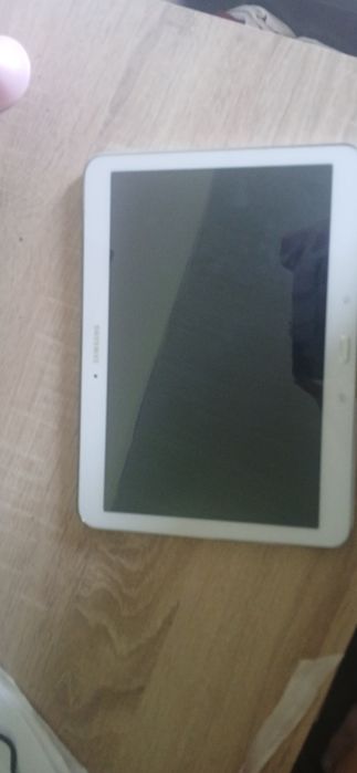 Tableta samsung galaxy tab 4,nou nouta ,predare personalafolosita maxim 30 min,o vand pt ca nu am ce face cu ea