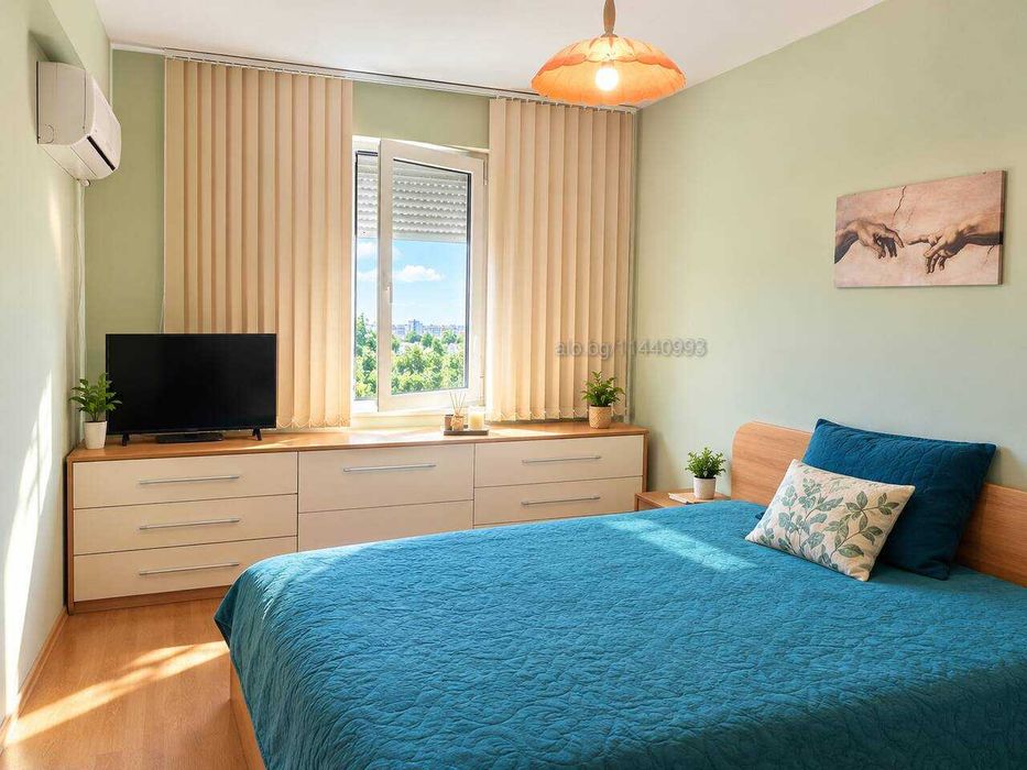 Дава се под наем Тристаен апартамент в Стара Загора, Център - 78 кв.м за 400 € - Снимка #2