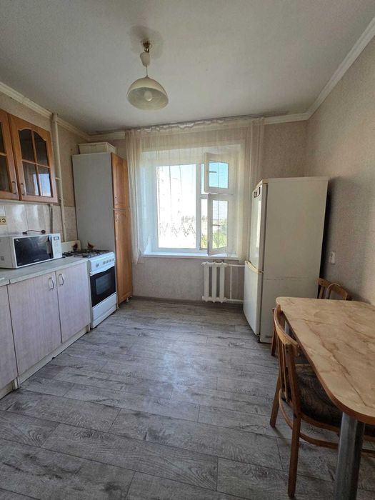 Продается 2-ком к в 4-микрорайоне