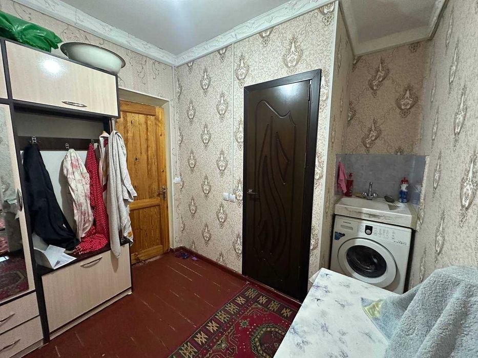 Продается квартира  Быв.Общ. Яшнабадском районе Лисунова-1, 1-ком 18м2