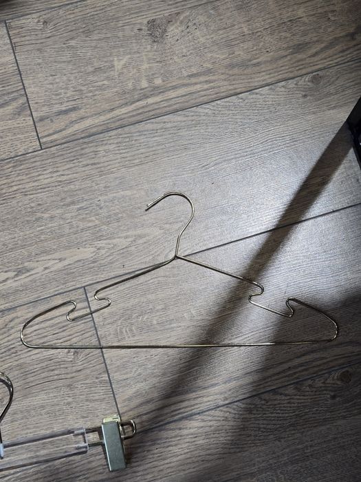 Вешалки золотистые 100 шт