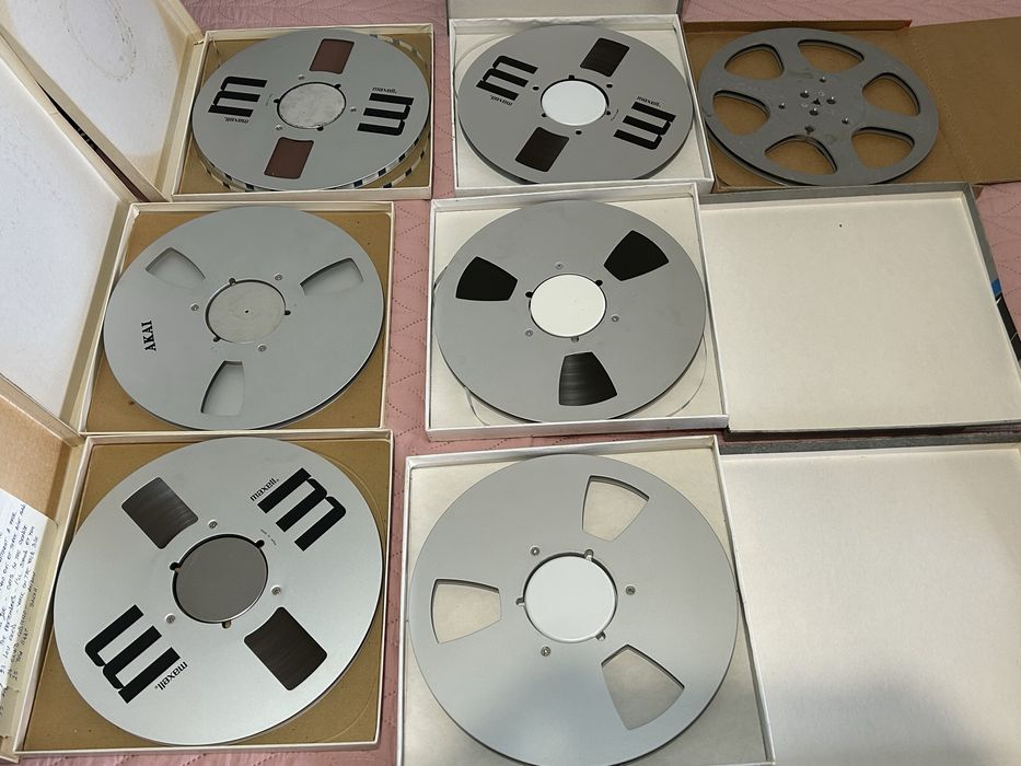 Benzi de magnetofon de 26 cm.