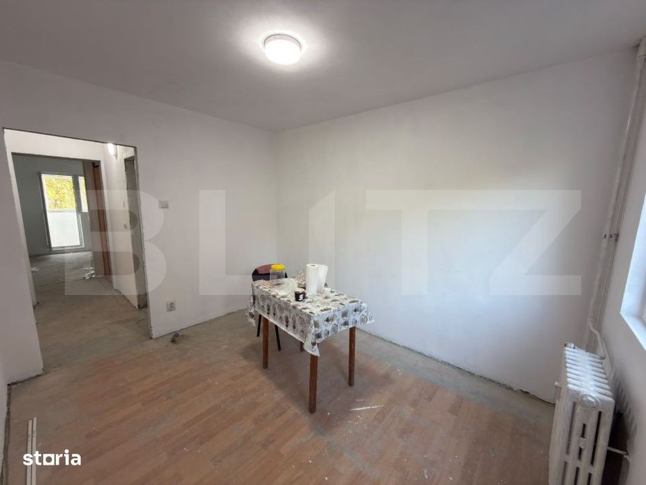 Apartament 4 camere, 62 mp, zona Malu Rosu