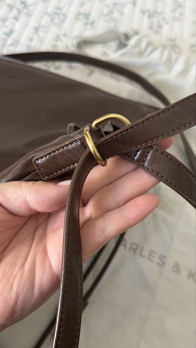 Charles & Keith сумка