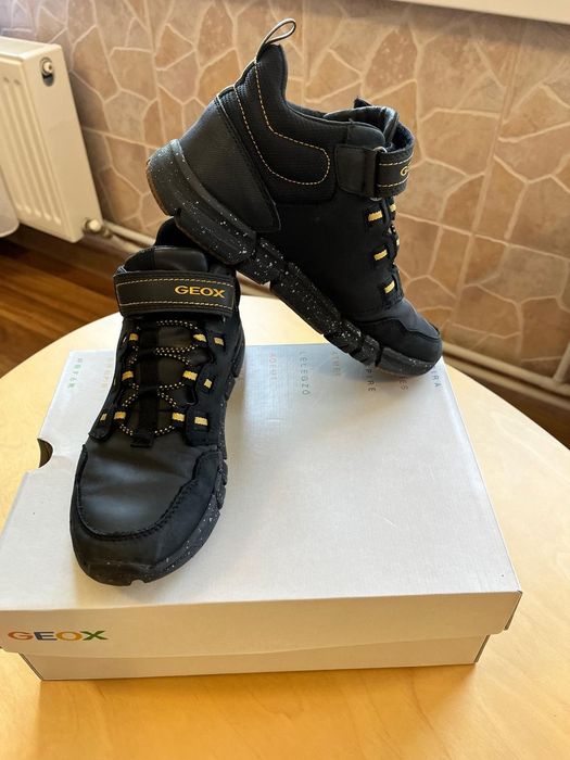 Ghete Geox respira