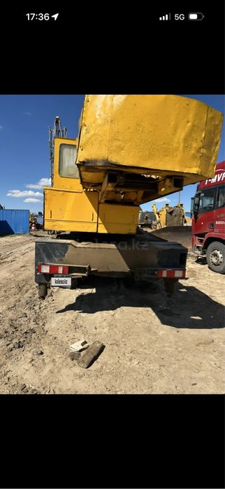 Автокран разбор челябинец 25тонник