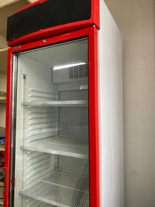 витринный холодильник