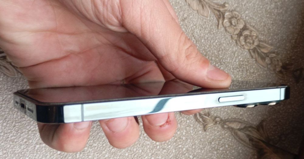 Iphone 13 pro  ideal