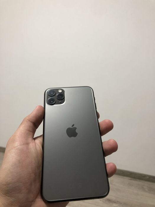 Продам 11 про макс