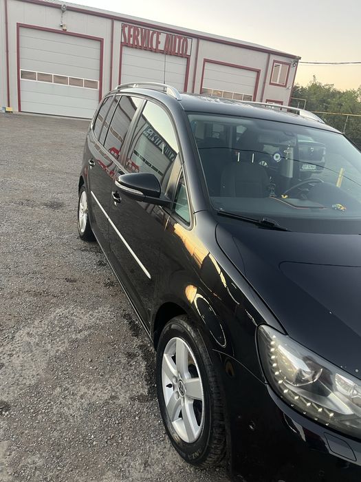 VOLKSWAGEN Touran 2011 — imagine 5
