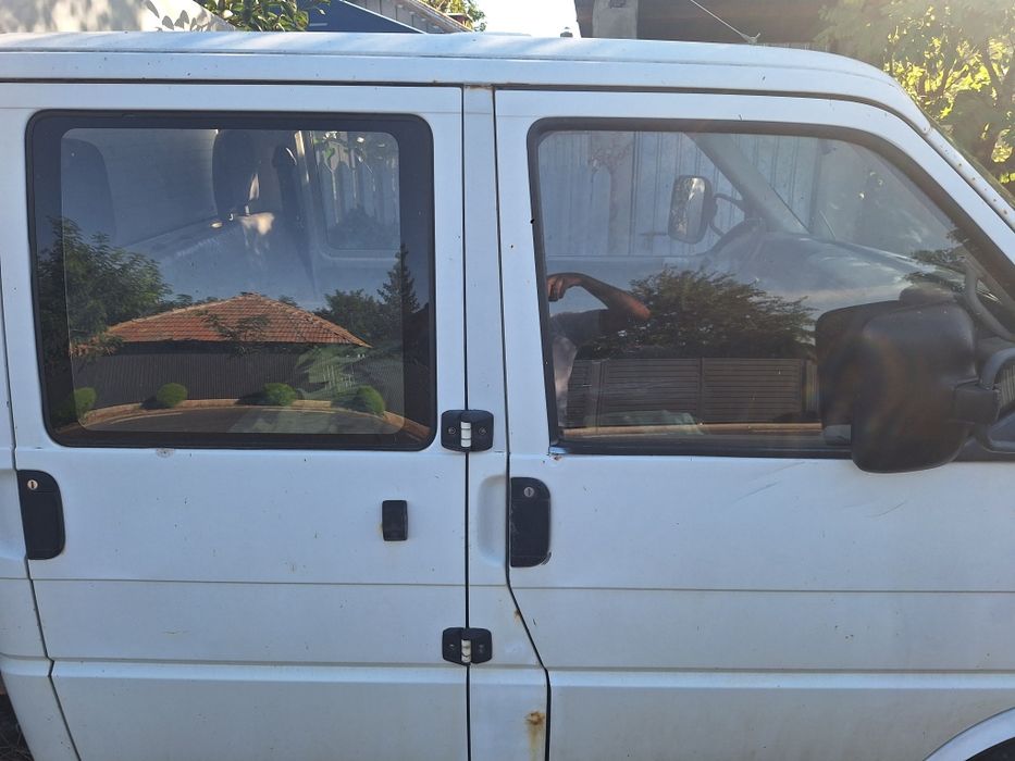 Volkswagen Transporter diesel, 1.408 € — imagine 2