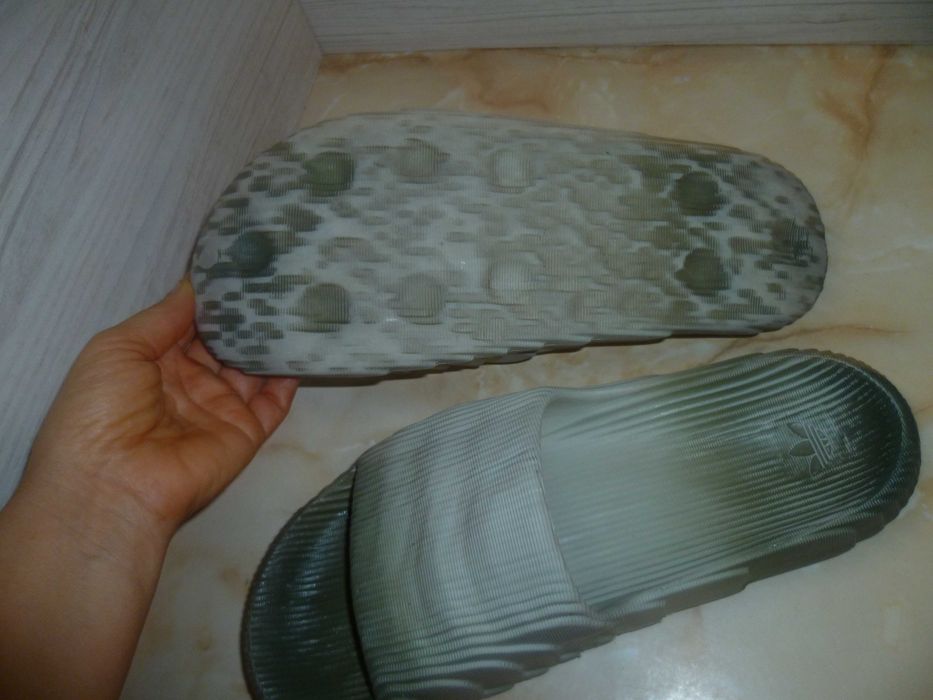 ADIDAS чехли №45