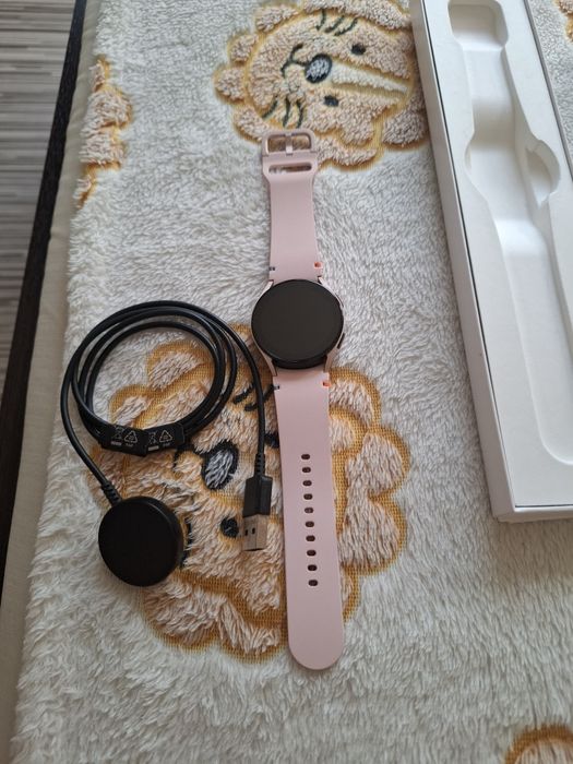 Смарт часовник самсунг