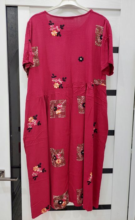 Продам платье.На фото разные модели.