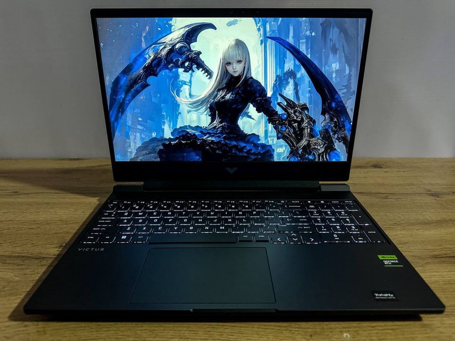 Hp victus 15 14- AVLOD ZEN 4 RTX 4050 6 GB