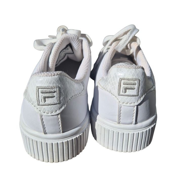 Adidași FILA 32 albi, foarte comozi, potriviți și pentru școală, fete, baieti, unisex