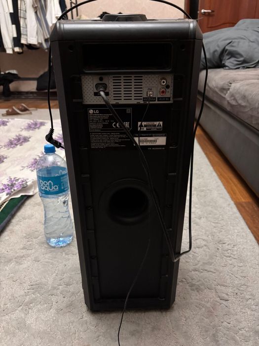 Колонка LG СРОЧНО!!!