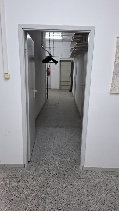 Дава се под наем Склад в Пловдив, Коматевски възел - 200 кв.м за 841.5 € - Снимка #9