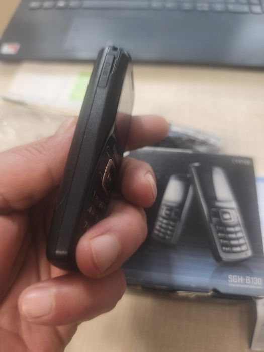 Самсунг SGH-B130 , неразличим от нов, без коментар на цената
